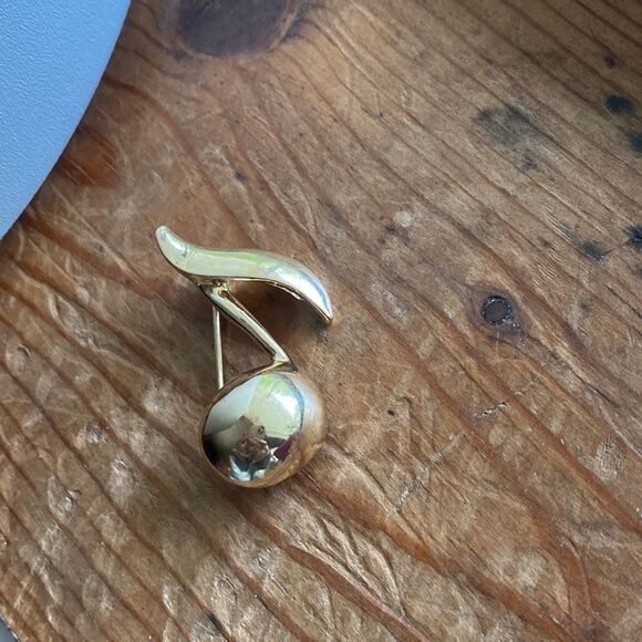 💛 Gold Plated Monet Musical Note Brooch - Picture 6 of 6
